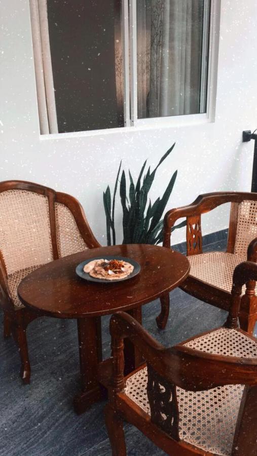 Sanctuary Cove Guest House Полоннарува Экстерьер фото