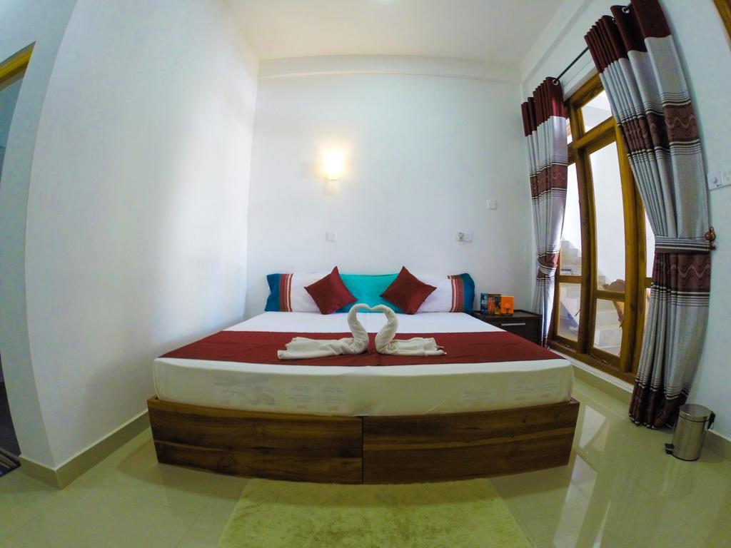 Sanctuary Cove Guest House Полоннарува Номер фото